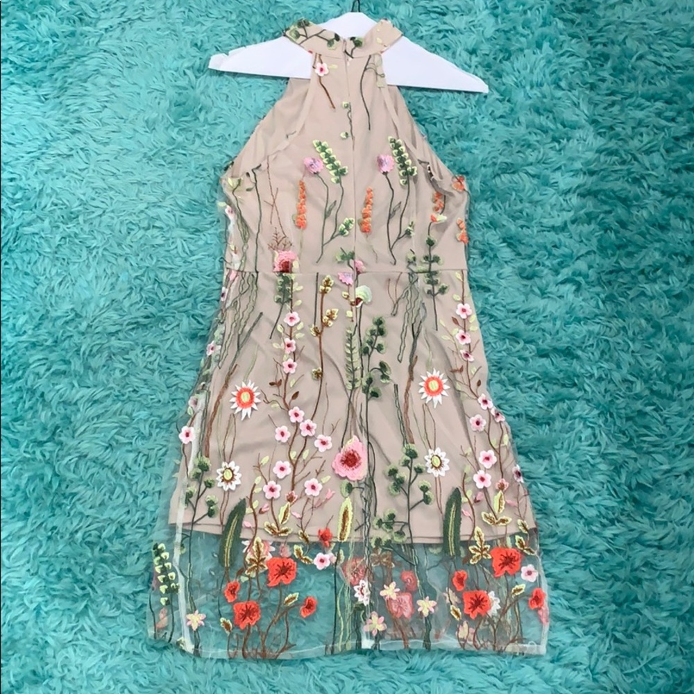 Dress - Picture 2 of 2